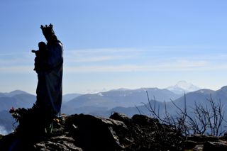 mary & mountain